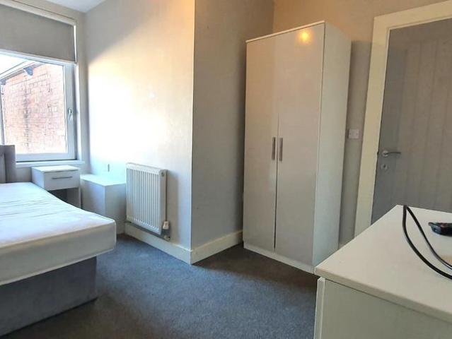 House for rent in City Centre, Wheatley