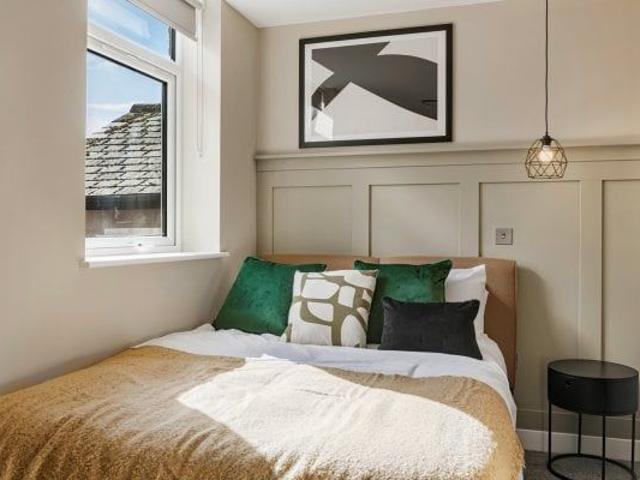 Studio for rent in Caldermill, East Midlands