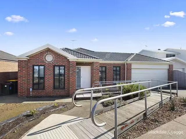 House for rent in Waurn Ponds, Victoria