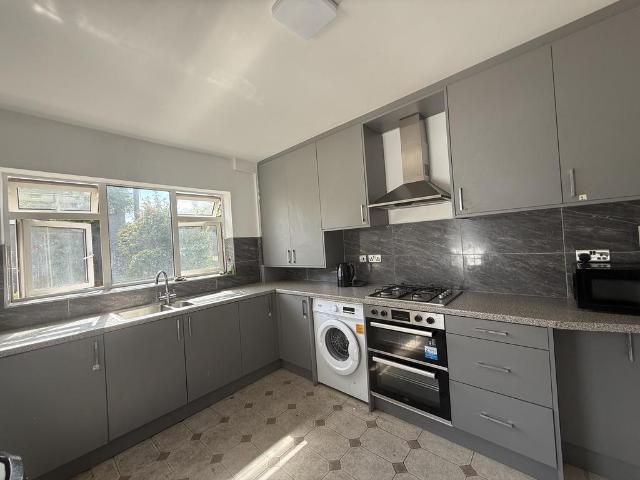 House for rent in Belgrave, Kettlebrook