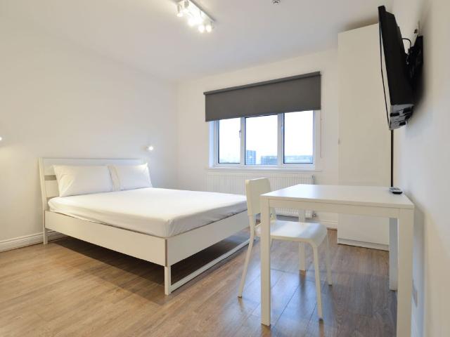 Studio for rent in Mill Hill, Greater London