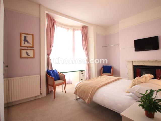 Room for rent in Brunswick