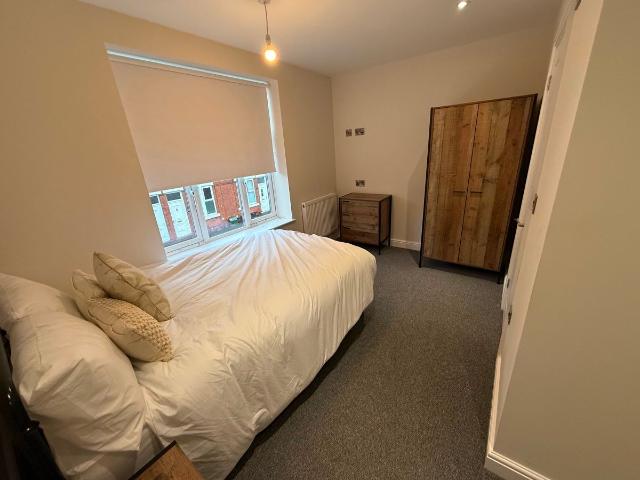 Room for rent in Caldermill, East Midlands