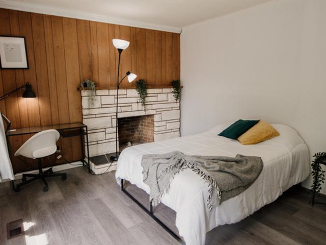 Room for rent in Vancouver, British Columbia