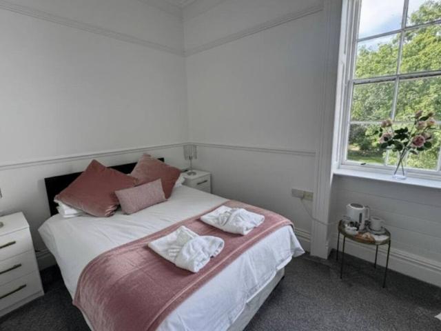 Room for rent in Clydach, Wales