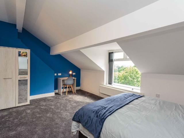Room for rent in Woolshops, Calderdale