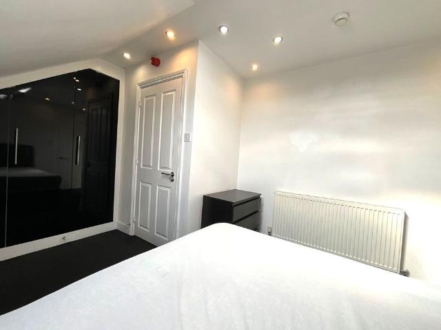 Apartment for rent in City Centre, Wheatley