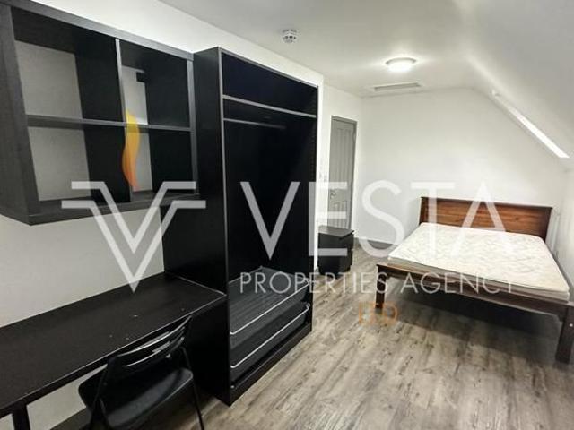 Room for rent in Cheylesmore, West Midlands