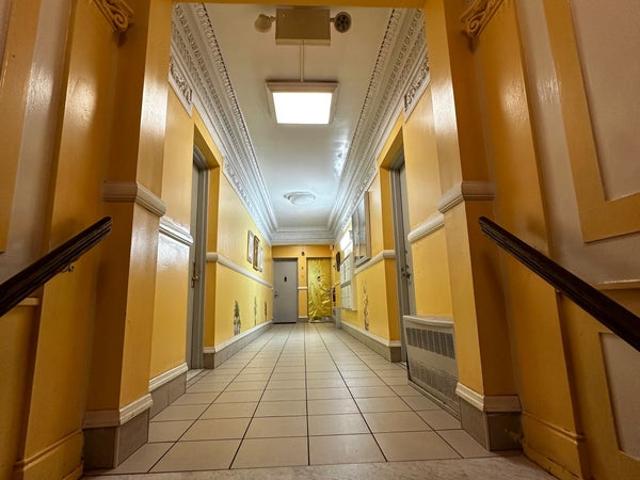Room for rent in Arverne, New York