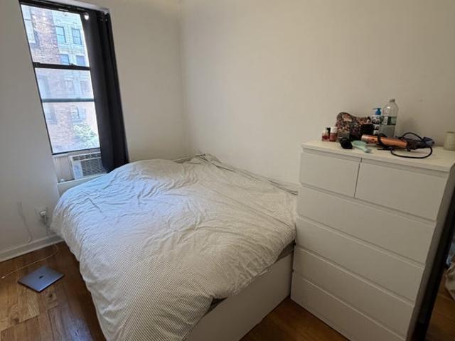Room for rent in Arverne, New York