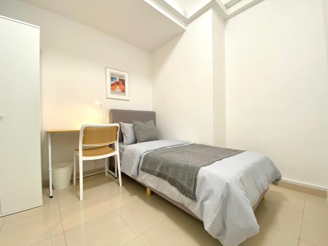 Room for rent