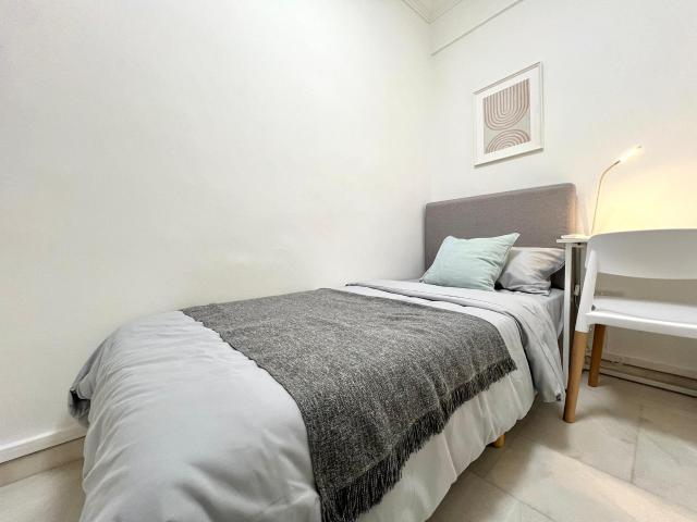 Room for rent in Ulu Pandan