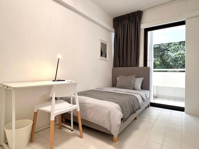 Room for rent in Ulu Pandan