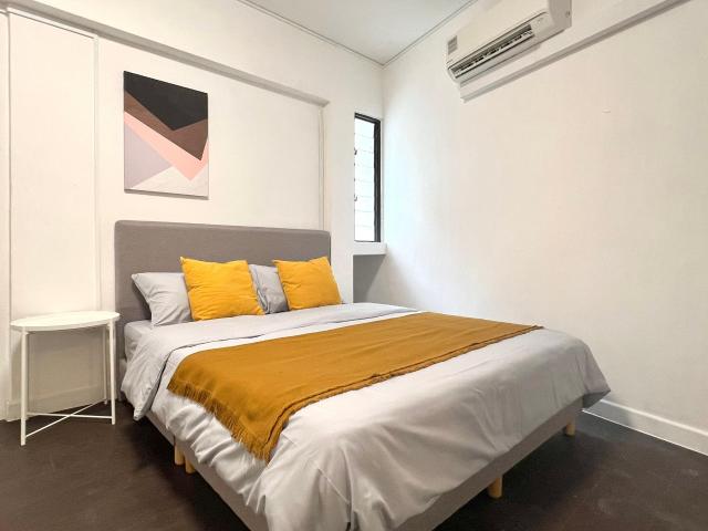 Room for rent in Ulu Pandan