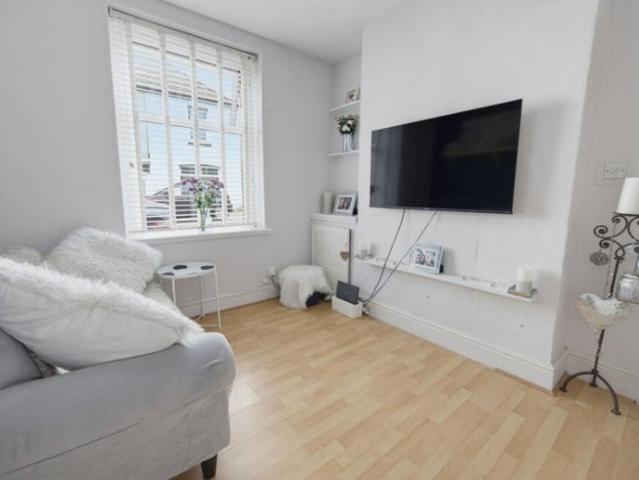Room for rent in Pengam Green, Falcon Lodge