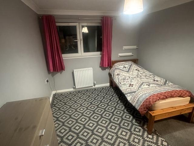 Room for rent in Poole