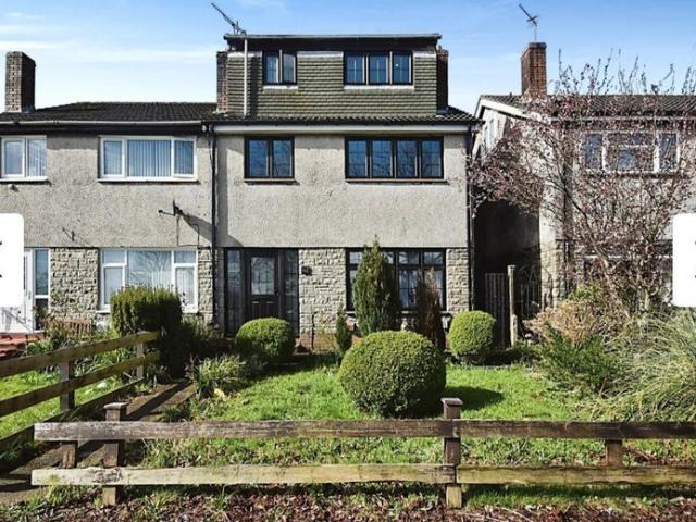 Room for rent in Falcon Lodge, Wales