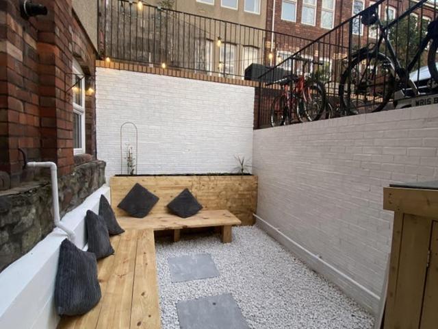 Flat for rent in St George, Bristol