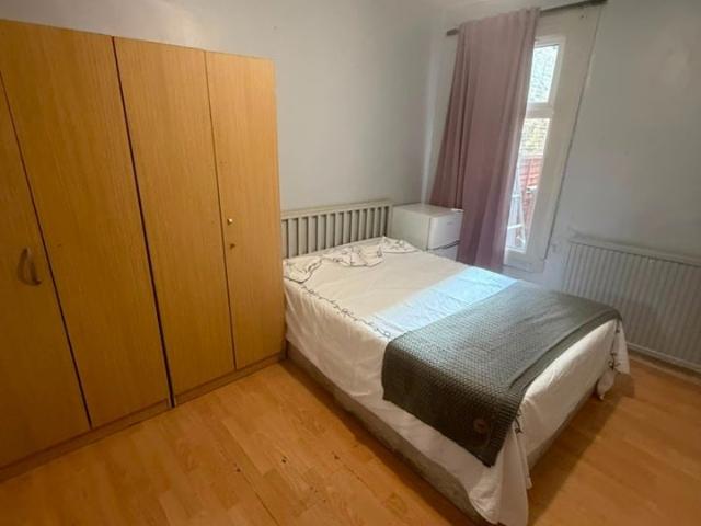 Room for rent in Maryland, Greater London