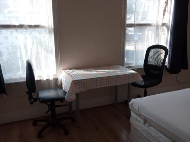 Room for rent in Maryland, Greater London