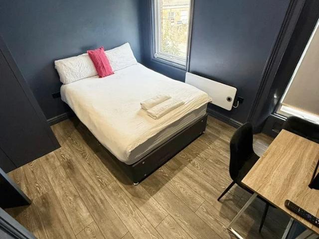 Room for rent in London Borough of Ealing, Greater London