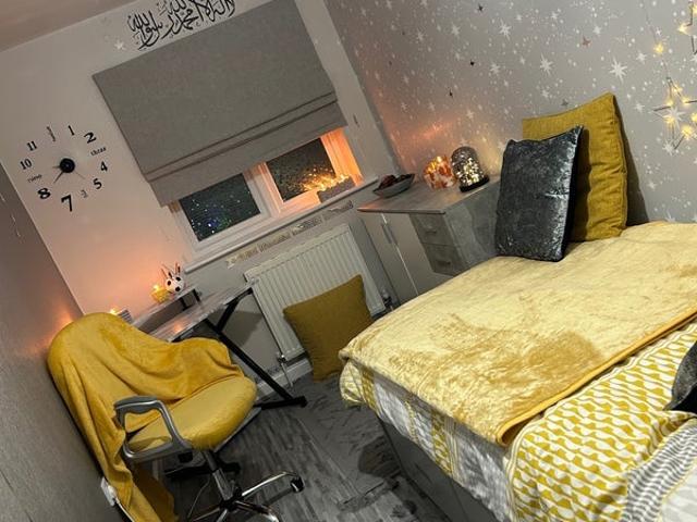 Room for rent in Fox Hollies, West Midlands