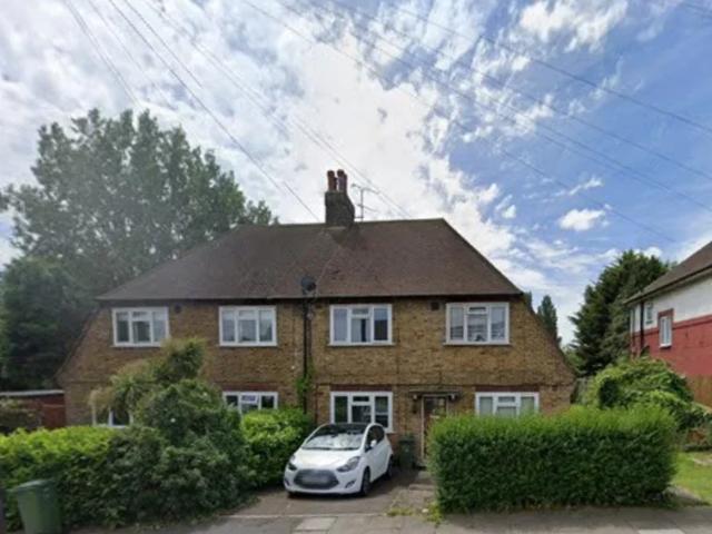 Room for rent in Horn Park, Greater London