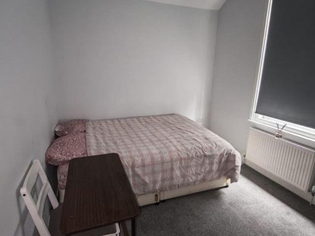 Room for rent in London Borough of Croydon, Greater London