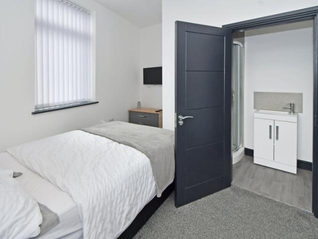 Room for rent in Hanley, Stoke-on-Trent