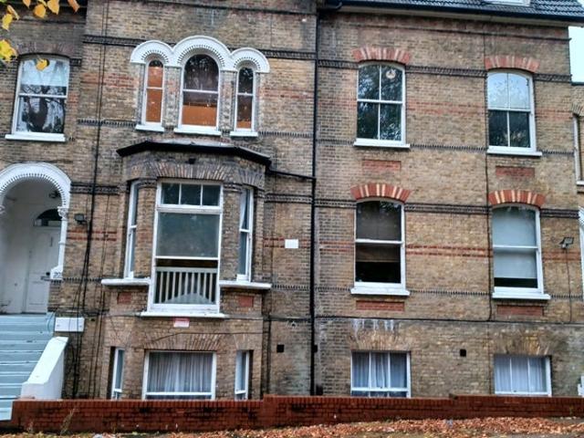Room for rent in Crouch End, Greater London