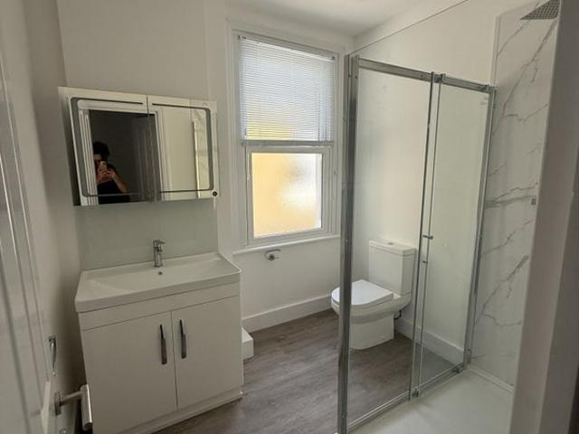 Room for rent in Mortlake, Greater London