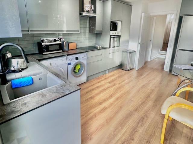 Room for rent in Branksome, Poole