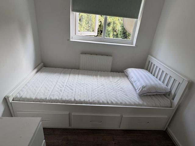 Room for rent in London Borough of Ealing, Greater London