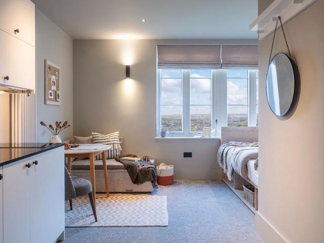 Room for rent in Southfields, Greater London