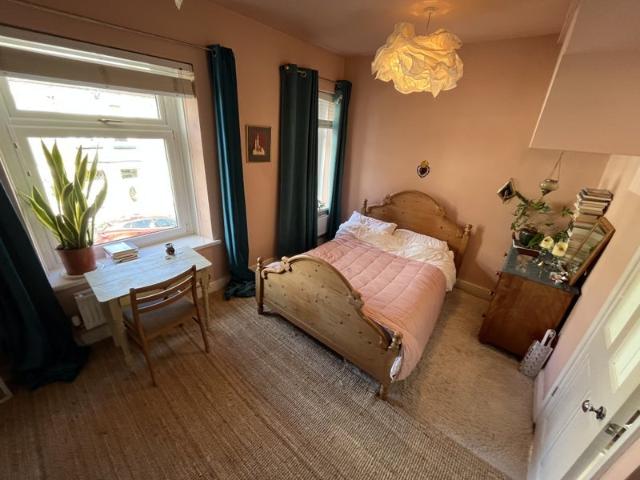 Room for rent in Ynysybwl and Coed-y-cwm, Ynysybwl