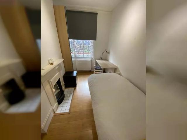 Flat for rent in West Kensington, Greater London