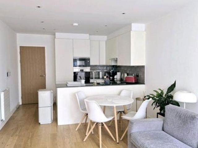 Flat for rent in Canning Town, Greater London