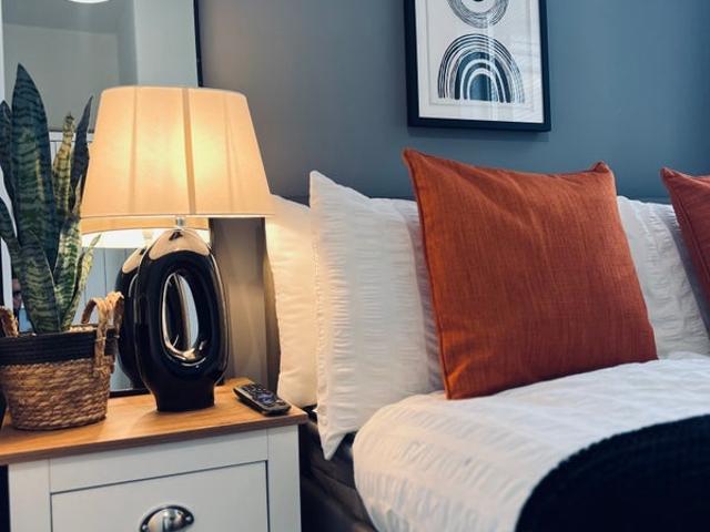 Room for rent in Lee Bank, Greater Manchester