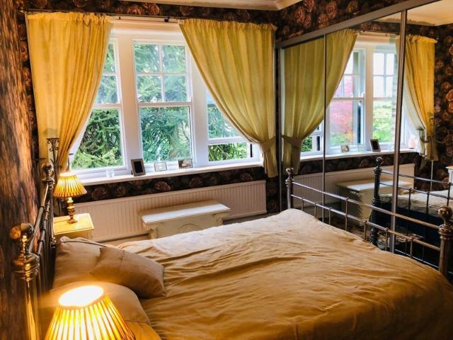 Room for rent in Spotland Bridge, Burnedge