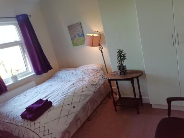 Room for rent in Kingsley Moor, Staffordshire