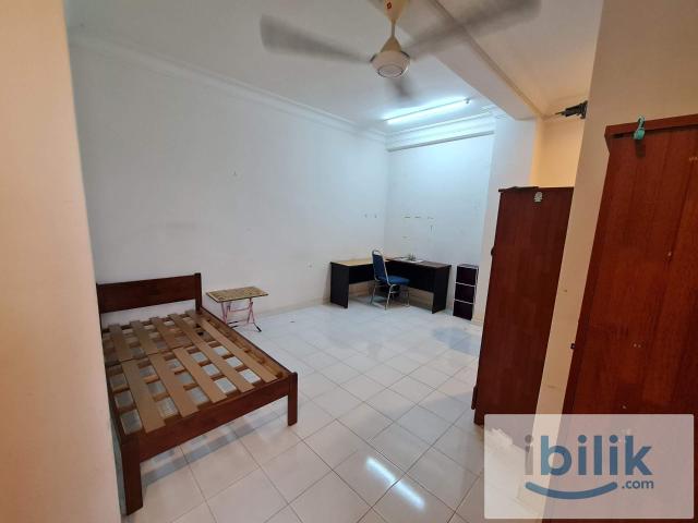 Room for rent in Kajang, Langat