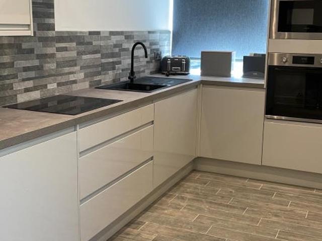 Room for rent in Waterhead, Pendock