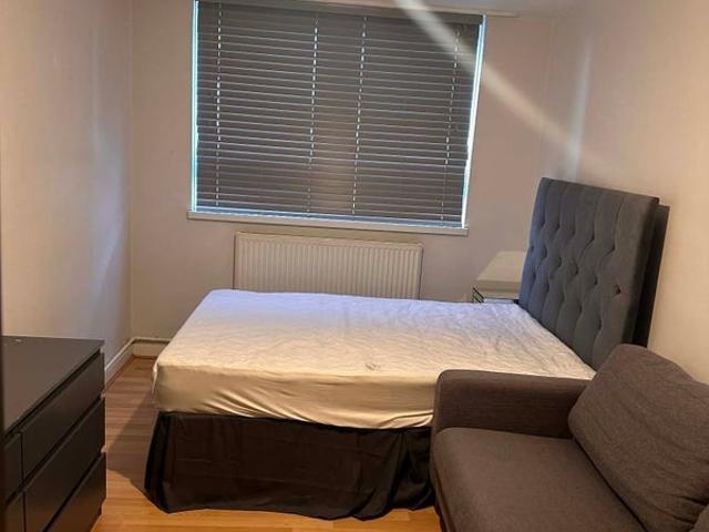 Room for rent in Upton Park, Greater London