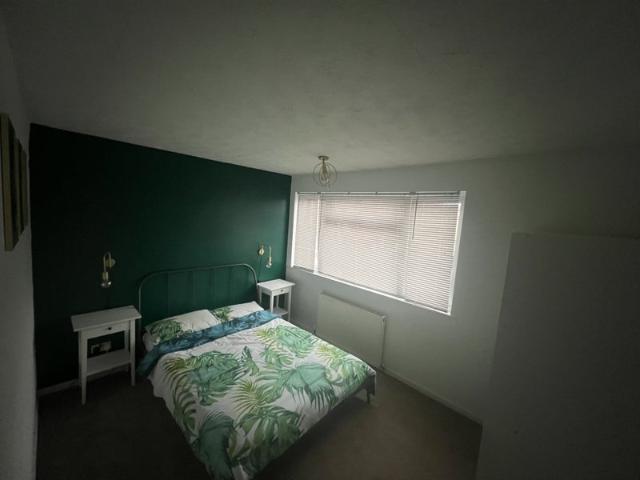 Room for rent in Overslade, New Bilton