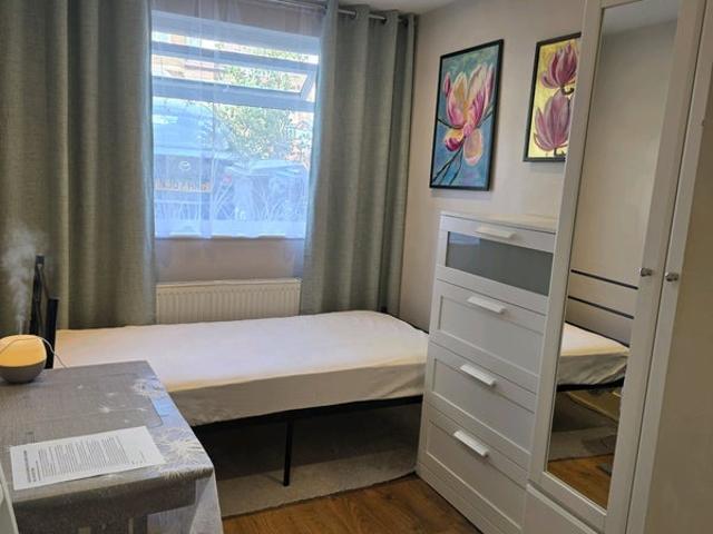 Room for rent in London Borough of Brent, Greater London