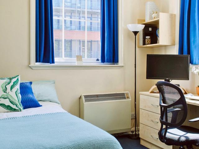Room for rent in Calthorpe Fields, West Midlands
