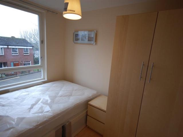 Room for rent in Southfields, Greater London