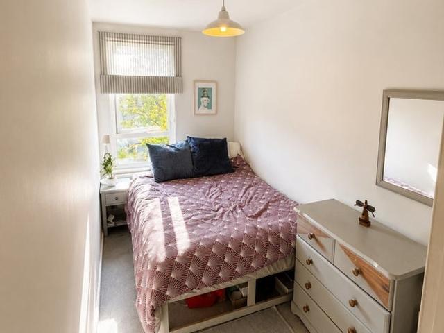 Room for rent in Clapham, Greater London