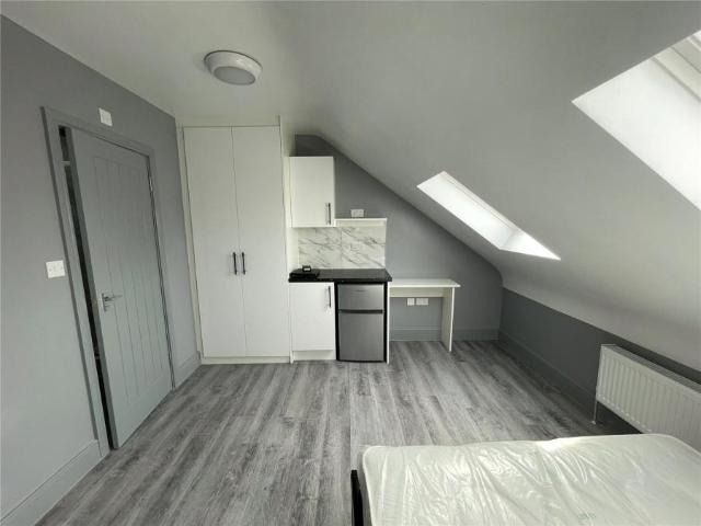 Room for rent in Dee Park, Reading