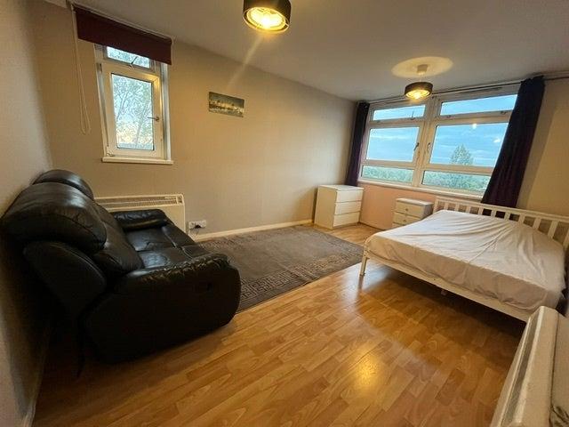 Room for rent in London Borough of Barking and Dagenham, Greater London